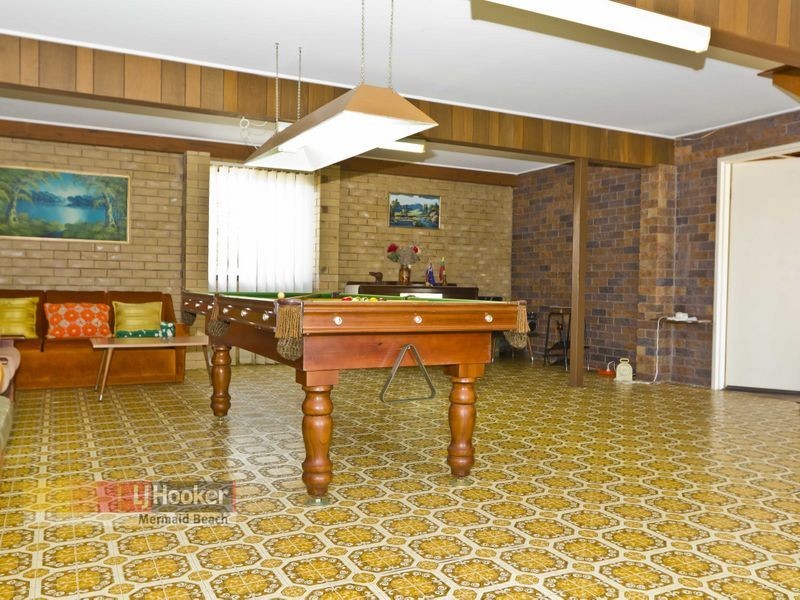 64 Surf Street, Mermaid Waters QLD 4218