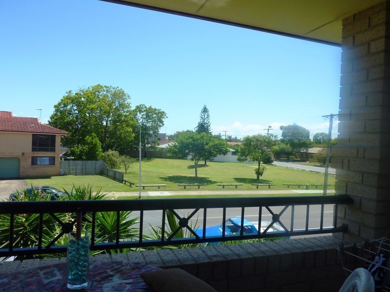 40 Karbunya Street, Mermaid Waters QLD 4218