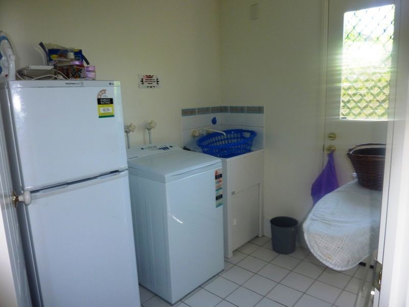 40 Karbunya Street, Mermaid Waters QLD 4218