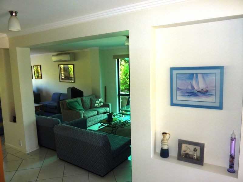 40 Karbunya Street, Mermaid Waters QLD 4218