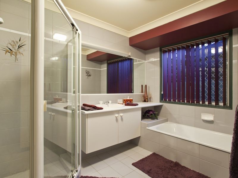 30 Compass Court, Mermaid Waters QLD 4218