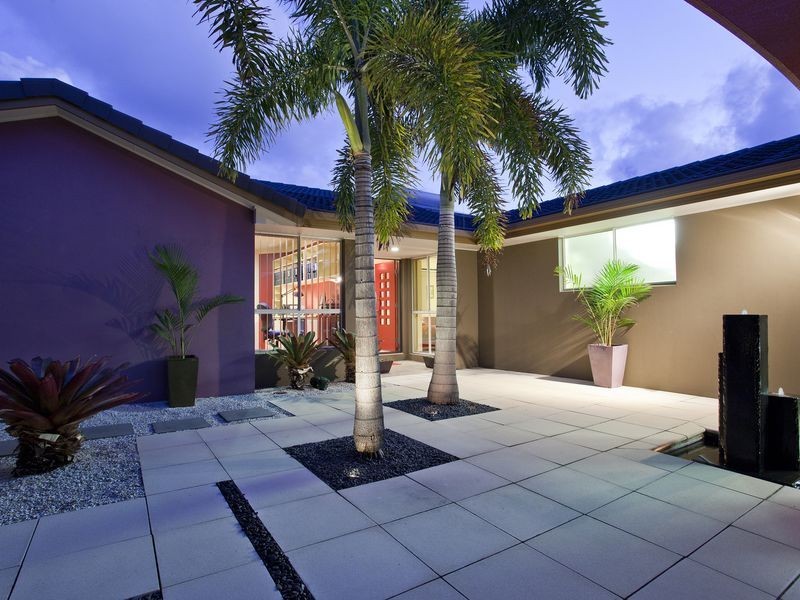 30 Compass Court, Mermaid Waters QLD 4218