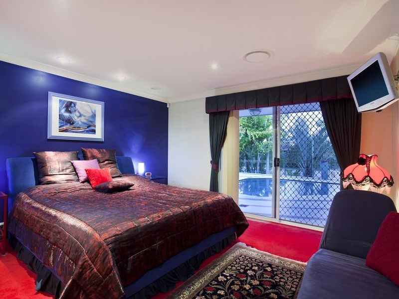 30 Compass Court, Mermaid Waters QLD 4218