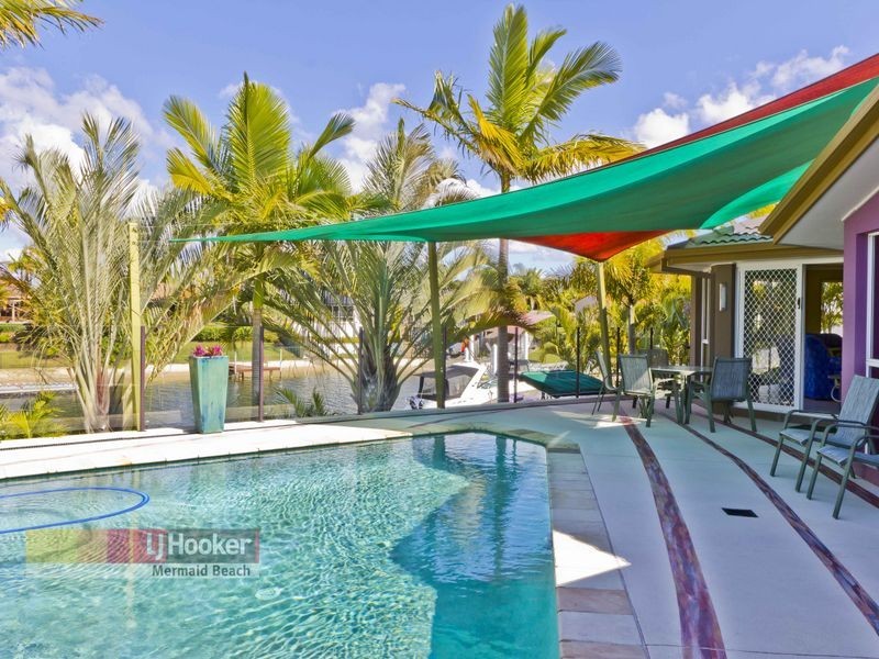 30 Compass Court, Mermaid Waters QLD 4218