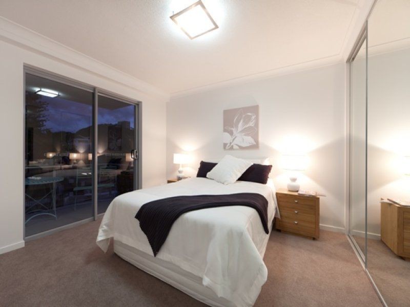 Mermaid Beach QLD 4218