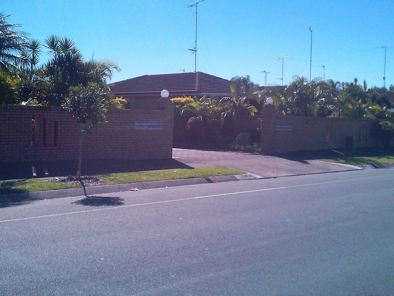 4/3 Duet Drive, Mermaid Waters QLD 4218