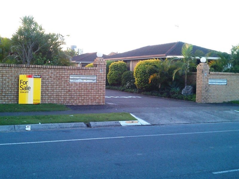 4/3 Duet Drive, Mermaid Waters QLD 4218