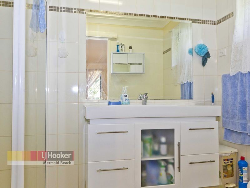 8 Sequana Avenue, Mermaid Waters QLD 4218