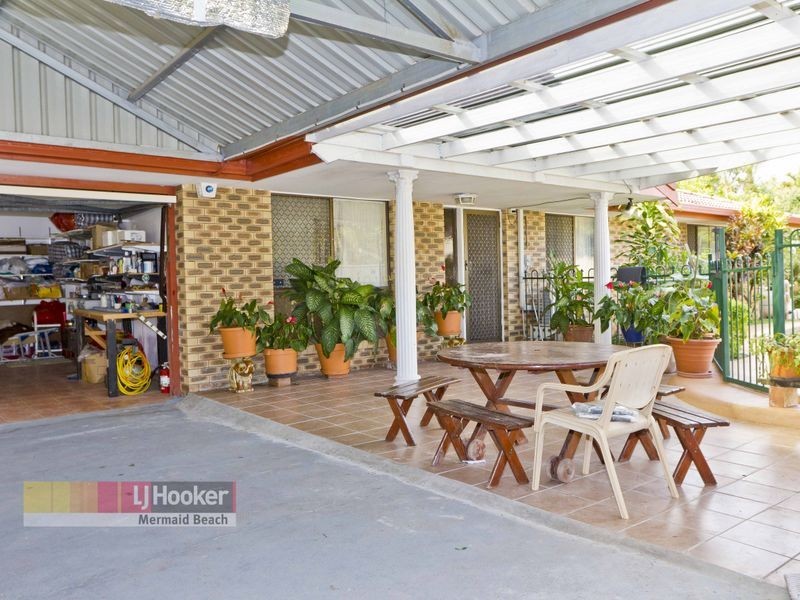 8 Sequana Avenue, Mermaid Waters QLD 4218