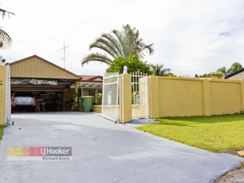 8 Sequana Avenue, Mermaid Waters QLD 4218