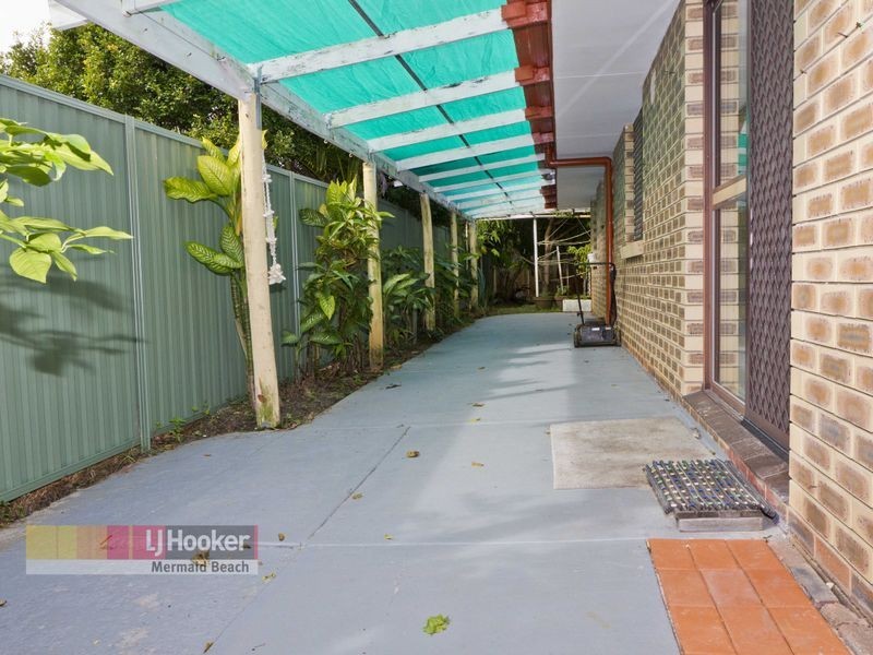 8 Sequana Avenue, Mermaid Waters QLD 4218