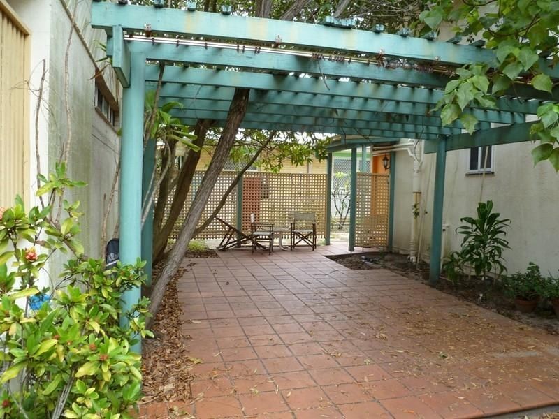 14 Seabeach Avenue, Mermaid Beach QLD 4218