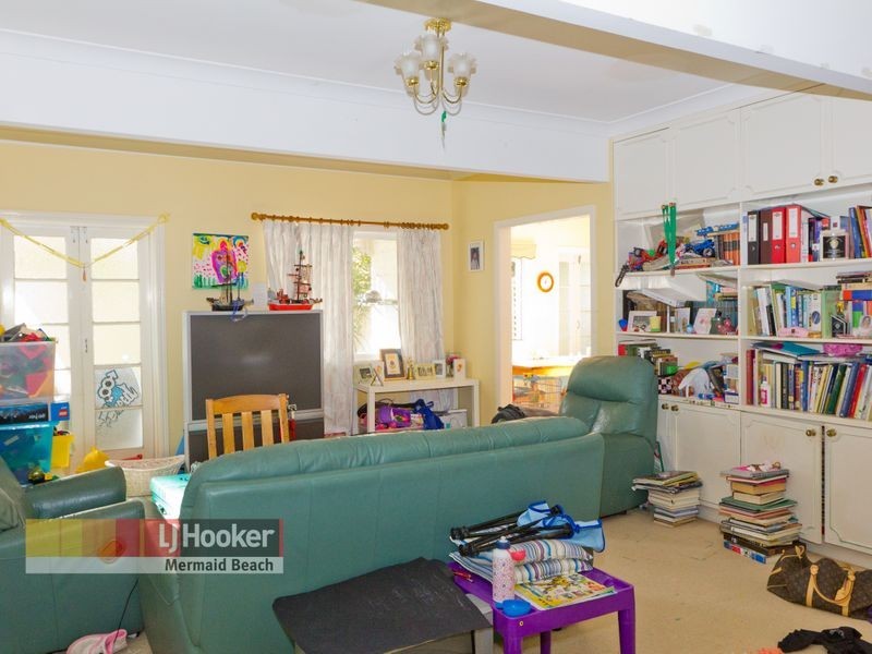 14 Seabeach Avenue, Mermaid Beach QLD 4218