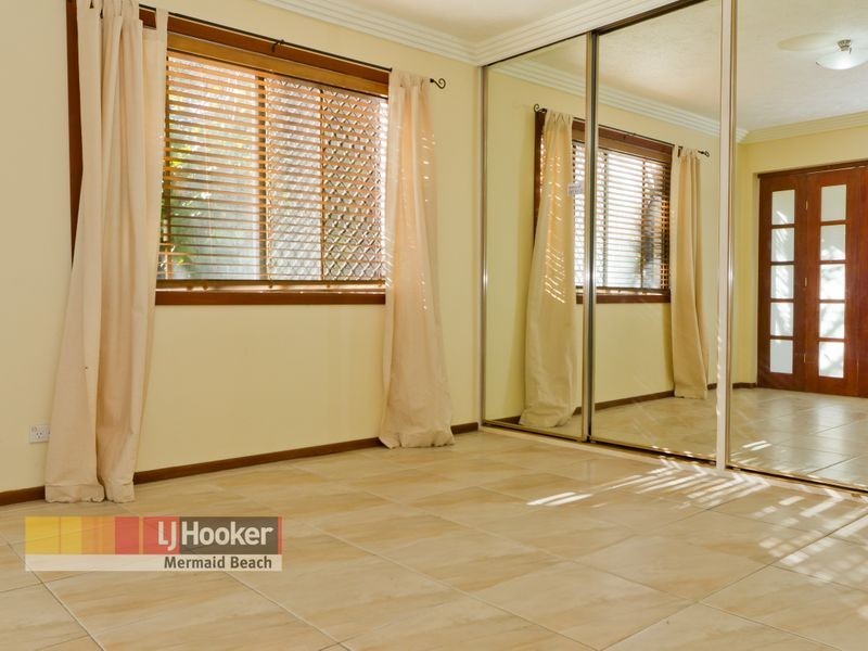 2/32 Cronulla Avenue, Mermaid Beach QLD 4218