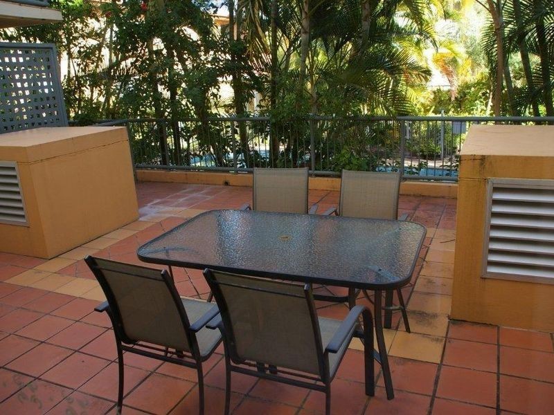 10/14 Genoa Street, Surfers Paradise QLD 4217