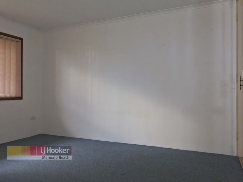 2/10 Christina Court, Mermaid Waters QLD 4218