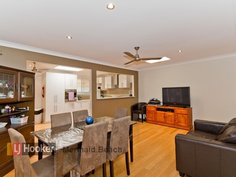 14 Caprice Court, Mermaid Waters QLD 4218