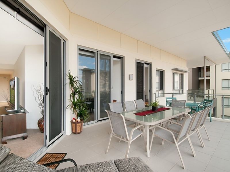 532/3-5 Pendraat Parade, Hope Island QLD 4212