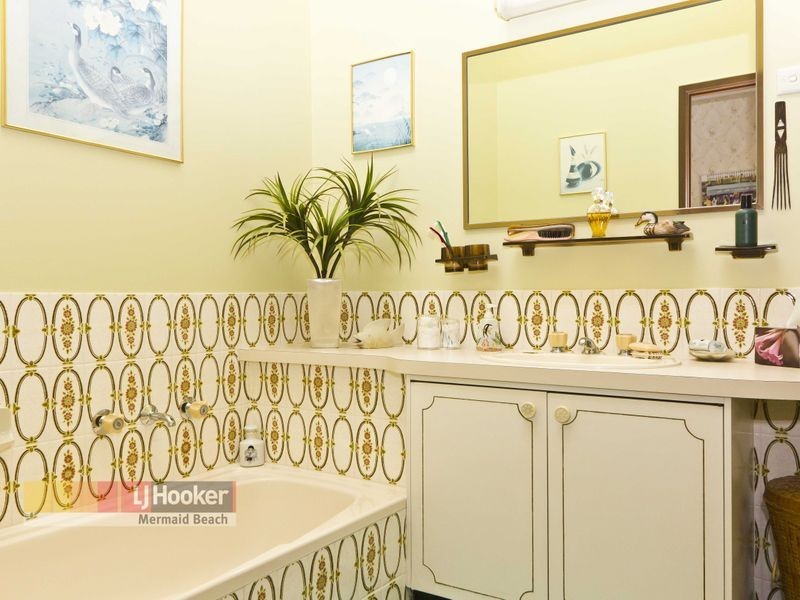 4/7 Aquila Court, Mermaid Waters QLD 4218