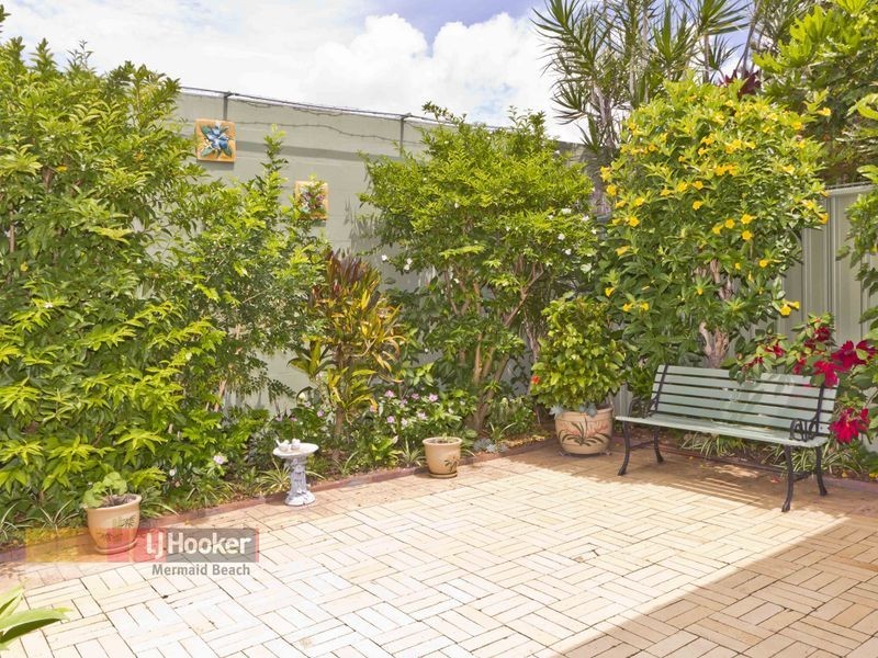 4/7 Aquila Court, Mermaid Waters QLD 4218