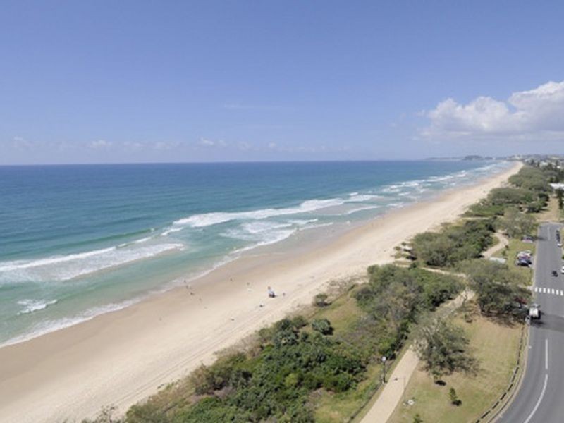 25/9 Bayview Street, Runaway Bay QLD 4216