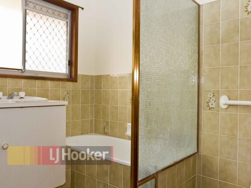 26 Rumrunner Street, Mermaid Waters QLD 4218