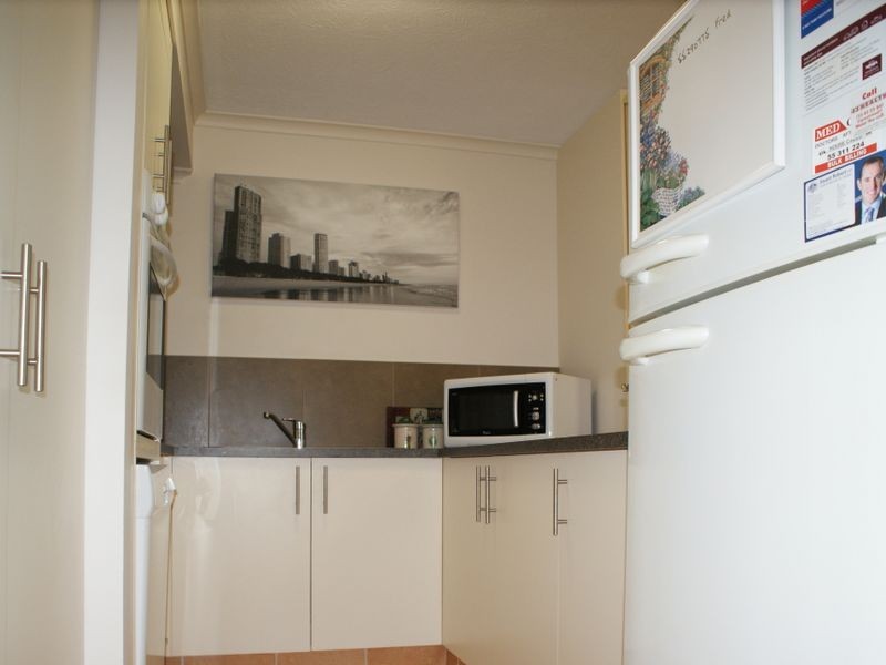 3/27 Whiting Street, Labrador QLD 4215