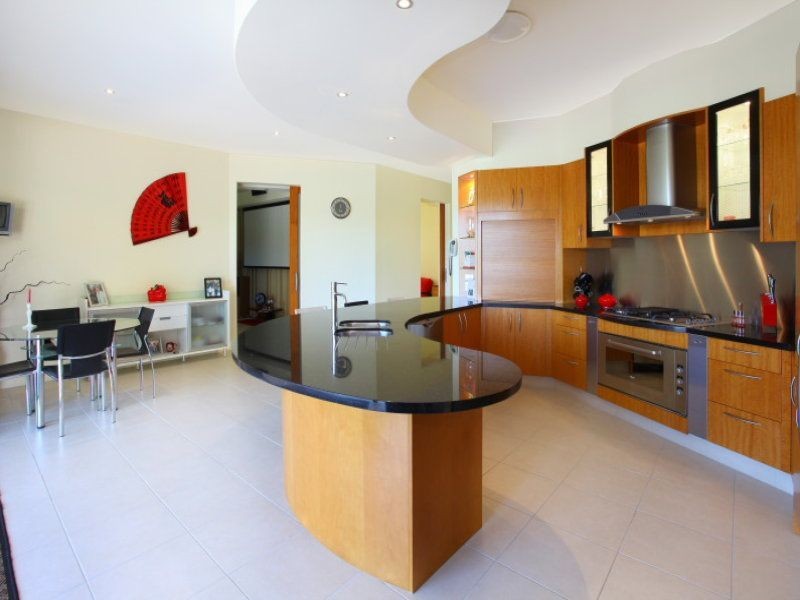 27 Lakelands Drive, Merrimac QLD 4226