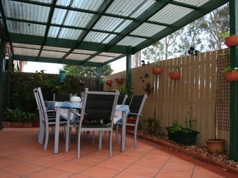 1/400 Pine Ridge Road, Runaway Bay QLD 4216