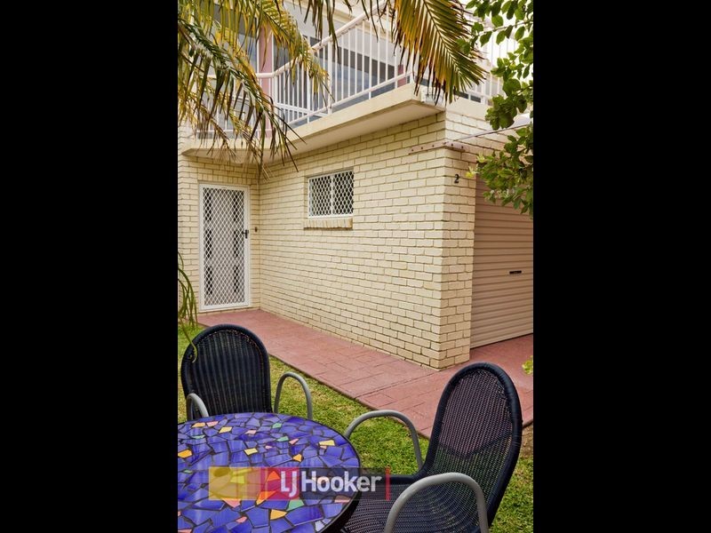 2/23 Francis Street, Mermaid Beach QLD 4218