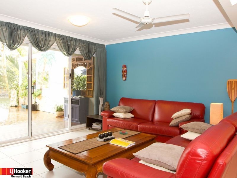 63/300 Cottesloe Drive, Mermaid Waters QLD 4218