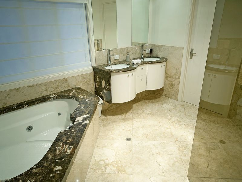 24 Buccaneer Way, Coomera Waters QLD 4209