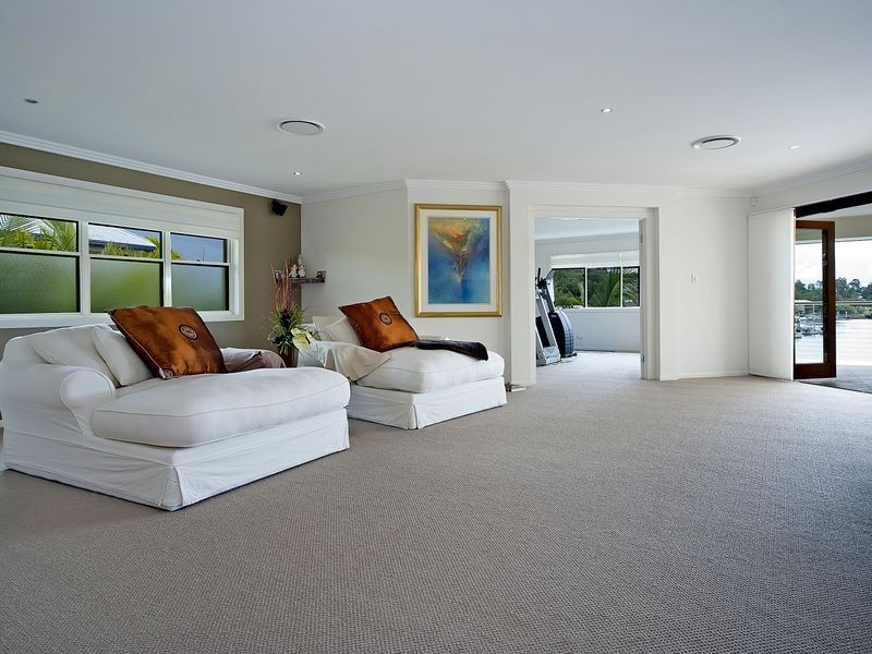 24 Buccaneer Way, Coomera Waters QLD 4209