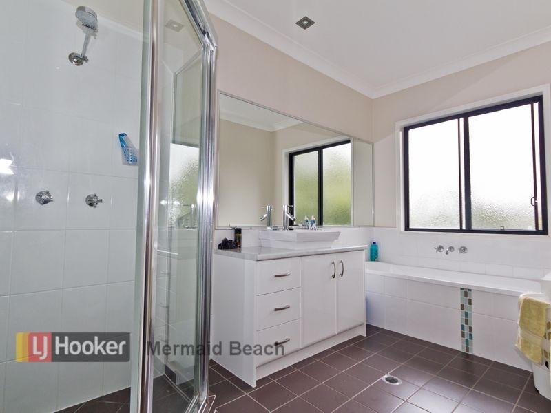 17 Islandview Terrace, Ormeau Hills QLD 4208