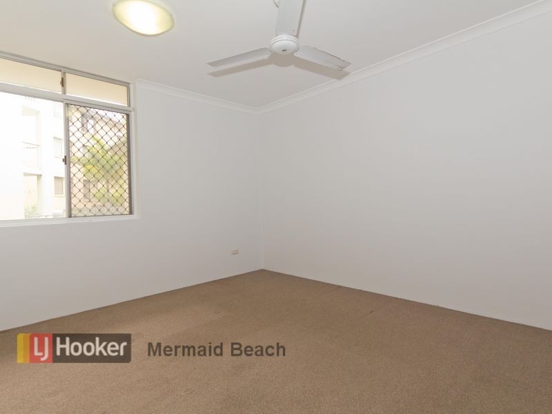 1/116 Petrel Avenue, Mermaid Beach QLD 4218