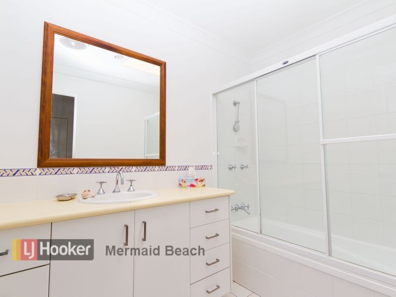 20/1 Bronberg Court, Southport QLD 4215