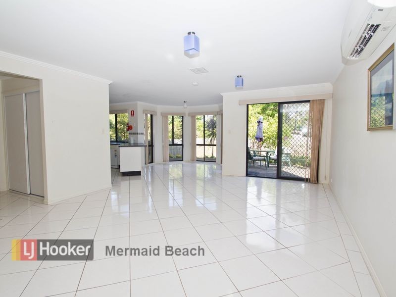 40 Karbunya Street, Mermaid Waters QLD 4218
