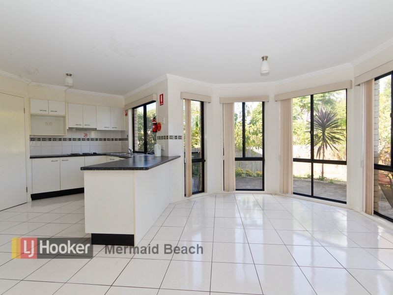 40 Karbunya Street, Mermaid Waters QLD 4218