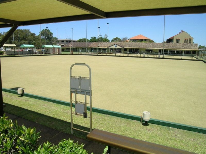 7 Dame Patti Avenue, Mermaid Waters QLD 4218