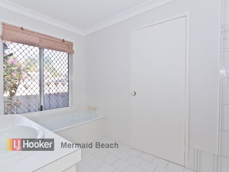 6 Carnoustie Court, Robina QLD 4226