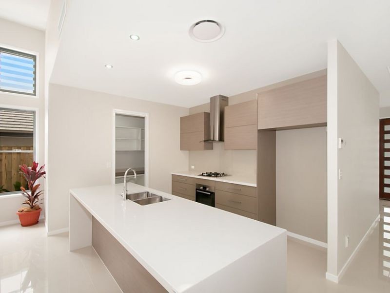 31 Bunderoo Circuit, Pimpama QLD 4209