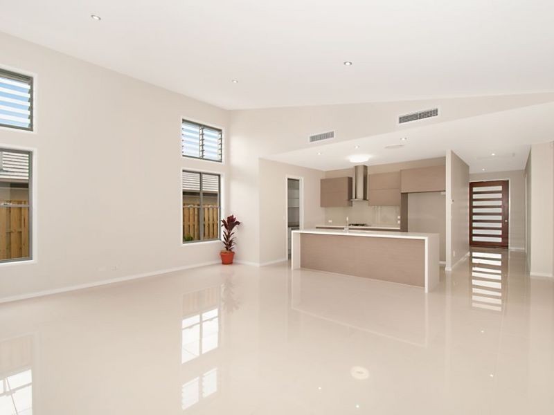 31 Bunderoo Circuit, Pimpama QLD 4209
