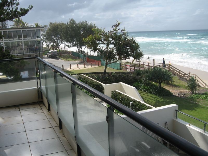 3/2 Lavarack Road, Mermaid Beach QLD 4218