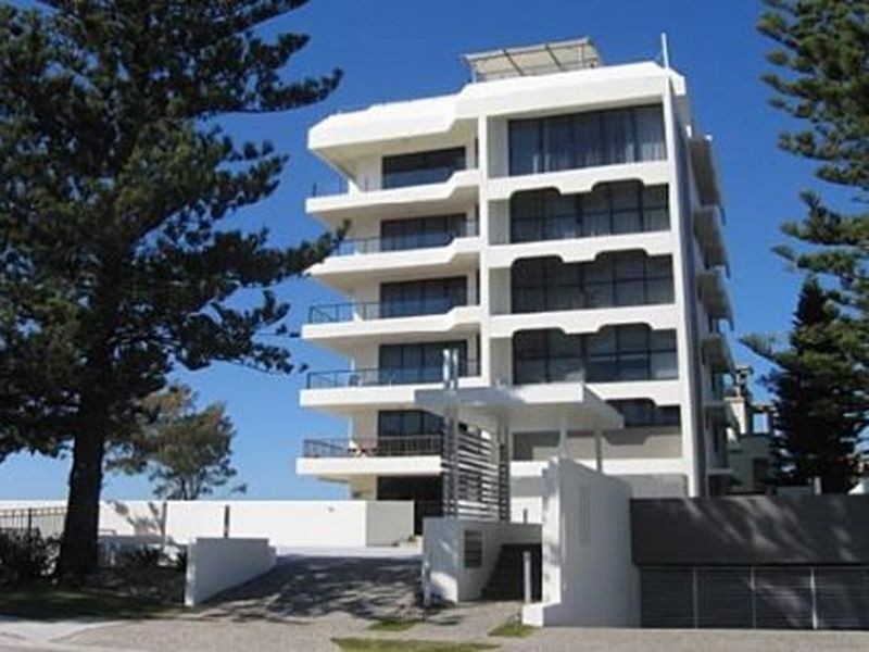 3/2 Lavarack Road, Mermaid Beach QLD 4218