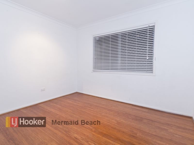 15 Costa Court, Broadbeach Waters QLD 4218