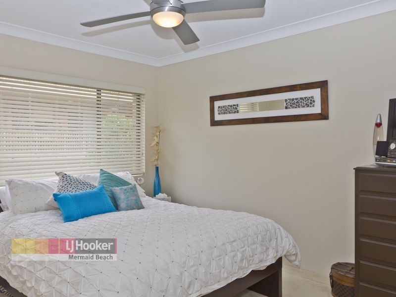 4/32 Peerless Avenue, Mermaid Beach QLD 4218