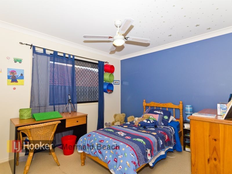 24 Mountain Ash Circuit, Robina QLD 4226