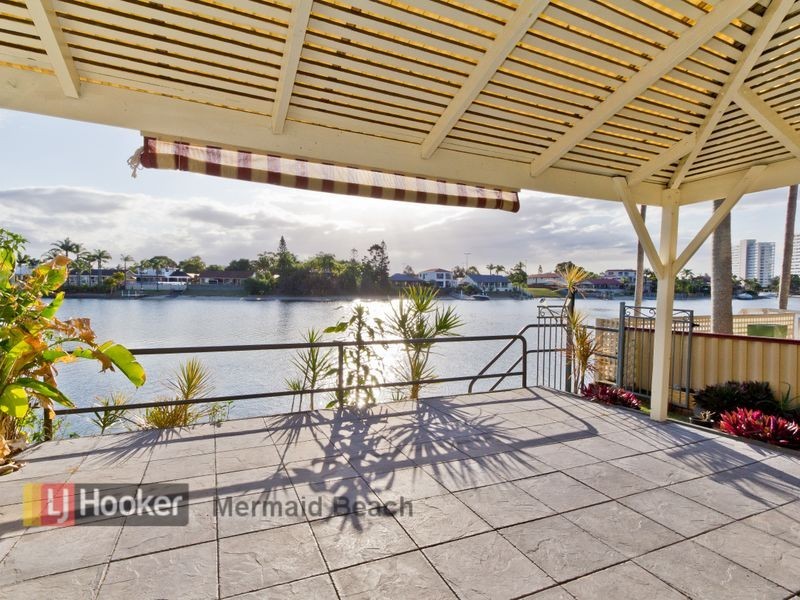 1/14 Aquila Court, Mermaid Waters QLD 4218