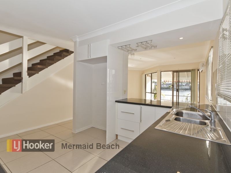 1/14 Aquila Court, Mermaid Waters QLD 4218