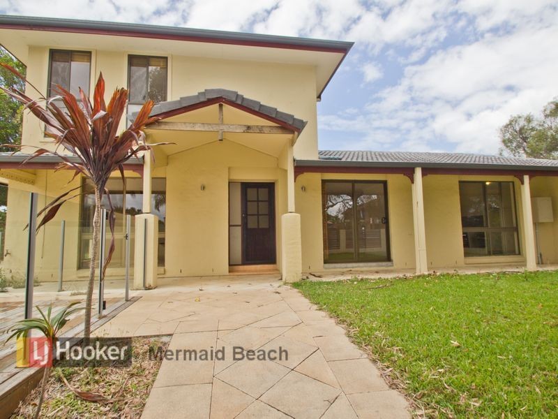 4 Wild Duck Drive, Mermaid Waters QLD 4218